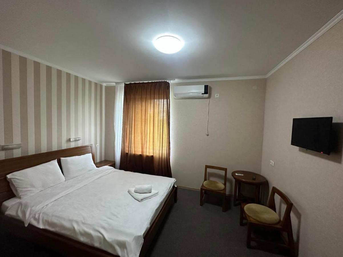 Imeri Park Hotel كوتايسي المظهر الخارجي الصورة